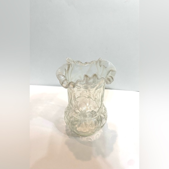 WHITE OPALESCENT GLASS VASE Northwood? Glass BROCADE (Spanish Lace) Ruffled - Picture 3 of 16